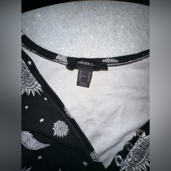 Celestial bodysuit forever 21 plus size - Picture 5 of 5